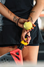 Auro grip instalado en pala de pádel
